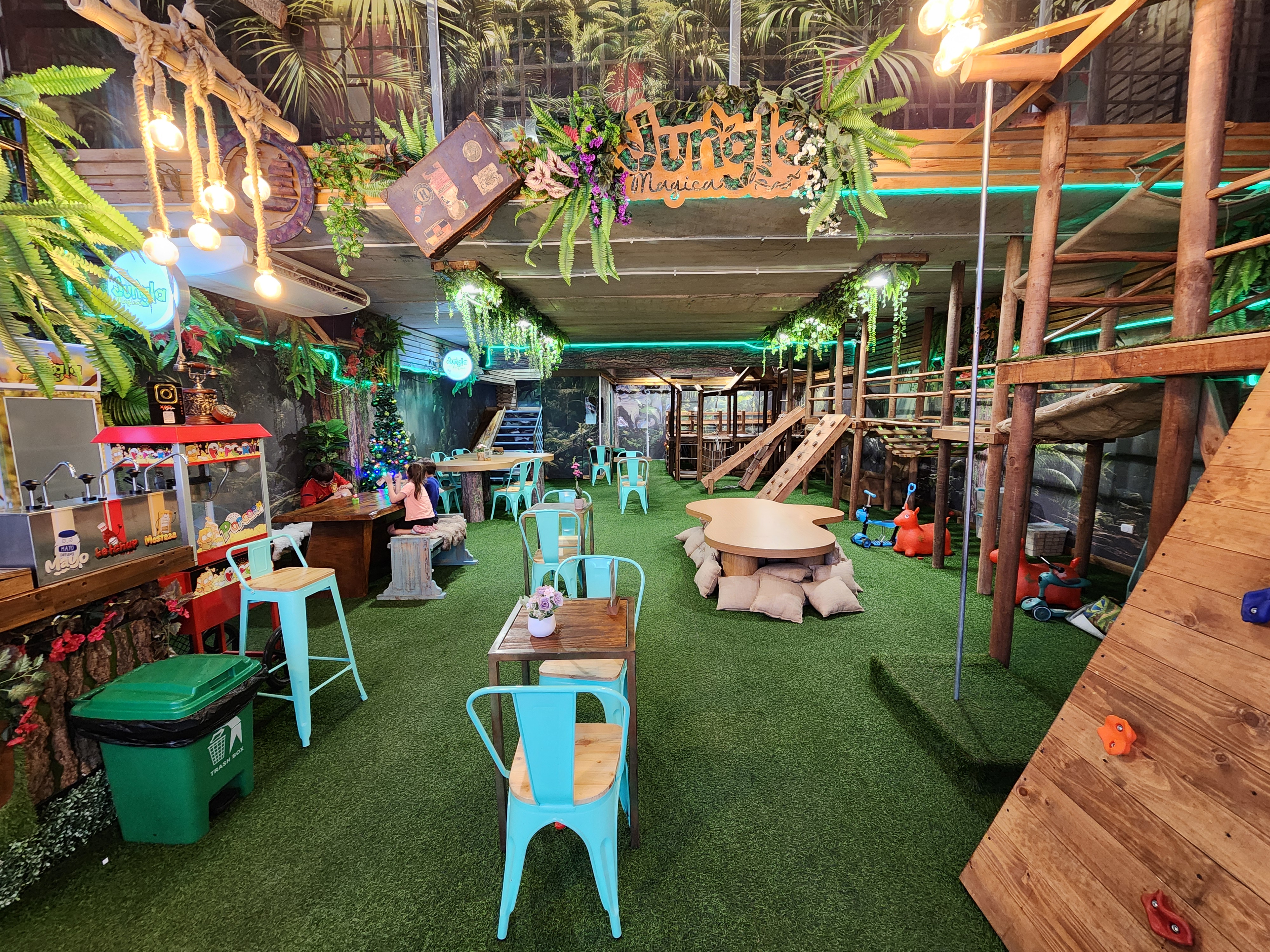 Juegos de madera en Jungla Mágica